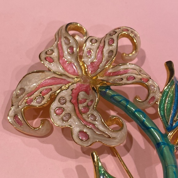 Bob Mackie Tiger Lily Brooch. Lots of Beautiful Enameling. - Picture 3 of 8
